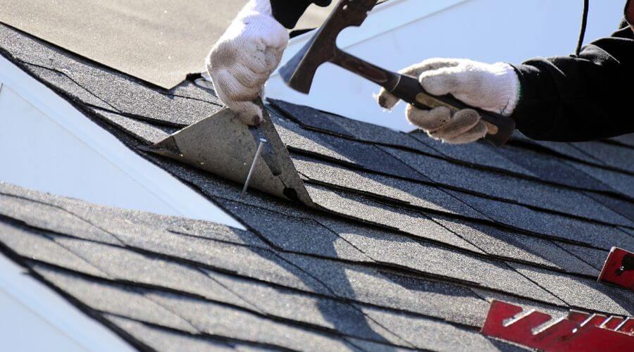Expert Emergency Roof Repairs services in Middlebury, CT